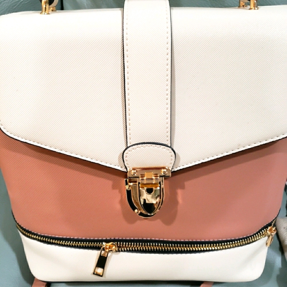 NEW BUNDLE BACKPACK & WRISTLET